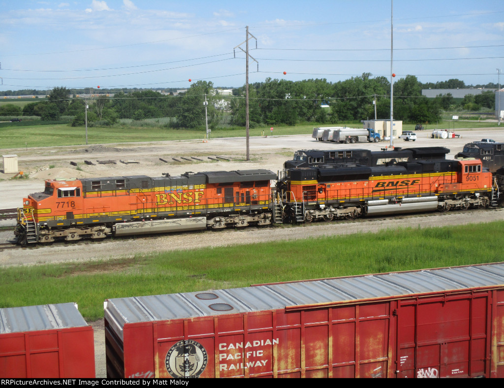 BNSF 7718